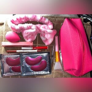 Cosmetics 9-piece bundle + bag